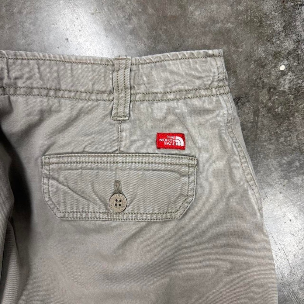 The North Face Vintage Y2K Beige Baggy Skater Cargo Shorts Mens 36 Khaki Hiking - Picture 2 of 8